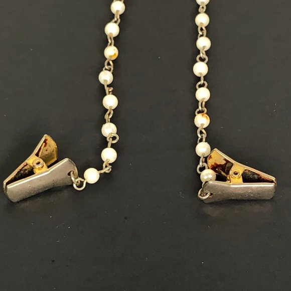 Vintage Sweater Guard Faux Pearls - Picture 5 of 6